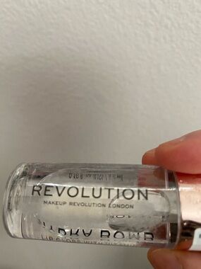 Revolution Clear Makeup Primer - Transparent Bottle